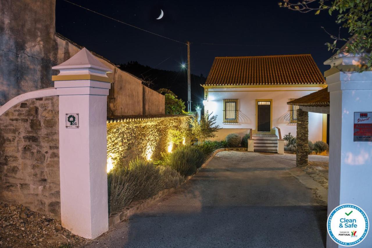 Gasthaus Quinta Da Eira Velha Aldeia do Mato  Exterior foto