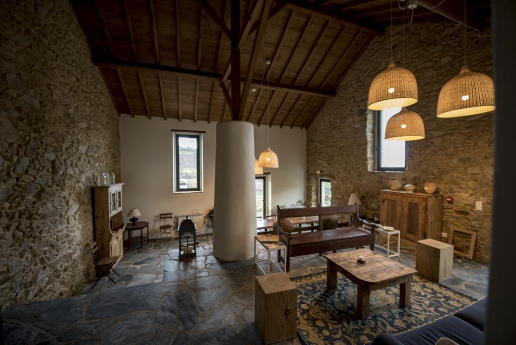 Gasthaus Quinta Da Eira Velha Aldeia do Mato  Exterior foto